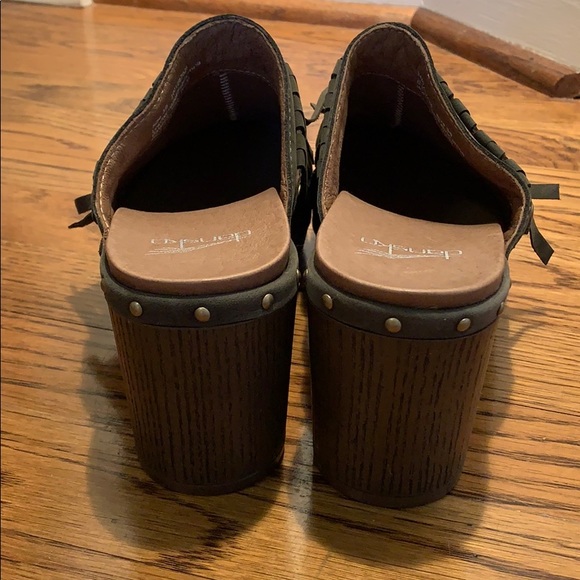 Like new, Dansko clogs - Picture 3 of 3